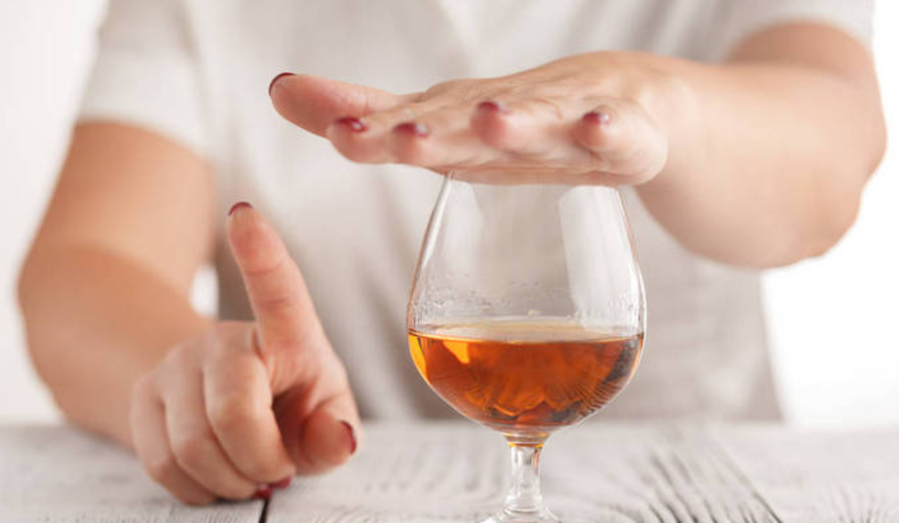 外阴白斑患者可以喝酱香拿铁吗？